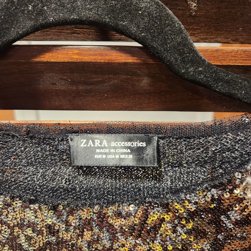 Zara Metallic Sequin Lepoard Print in Black and Gold